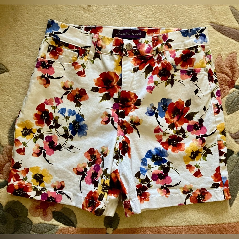 Gloria Vanderbilt Amanda High-Rise Shorts Size 10 Floral Spring Summer